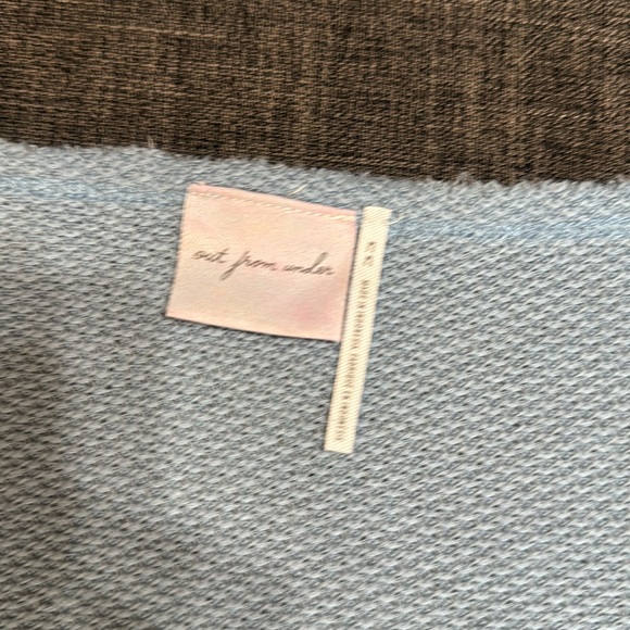 Urban Outfitters Lias Notch Neck Long Sleeve - Picture 6 of 9